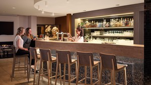 Lounge bar